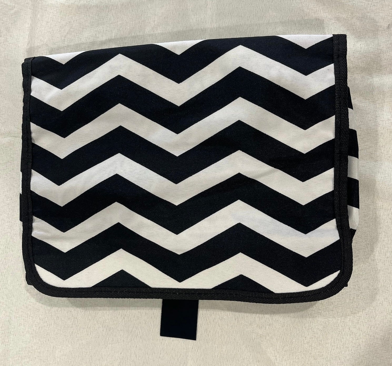 Chevron Print Traveling Cosmetic Toiletries Bag image 3