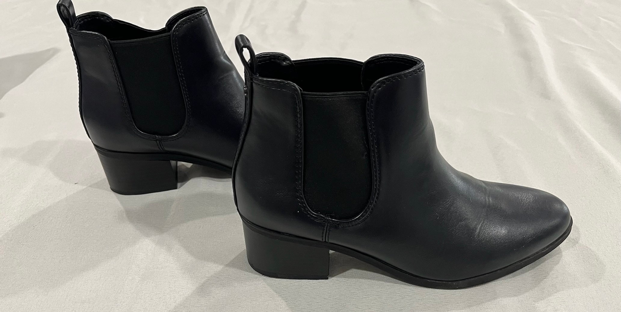 Women’s Black Boots image 1