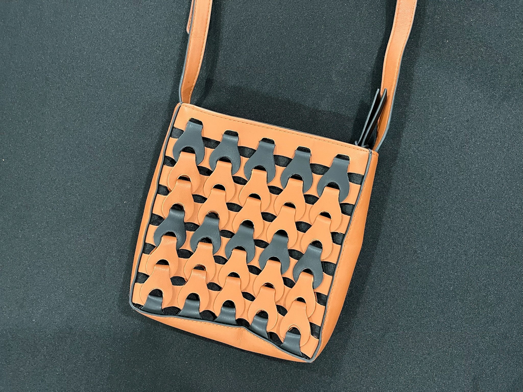 Universal Threads Purse image 1