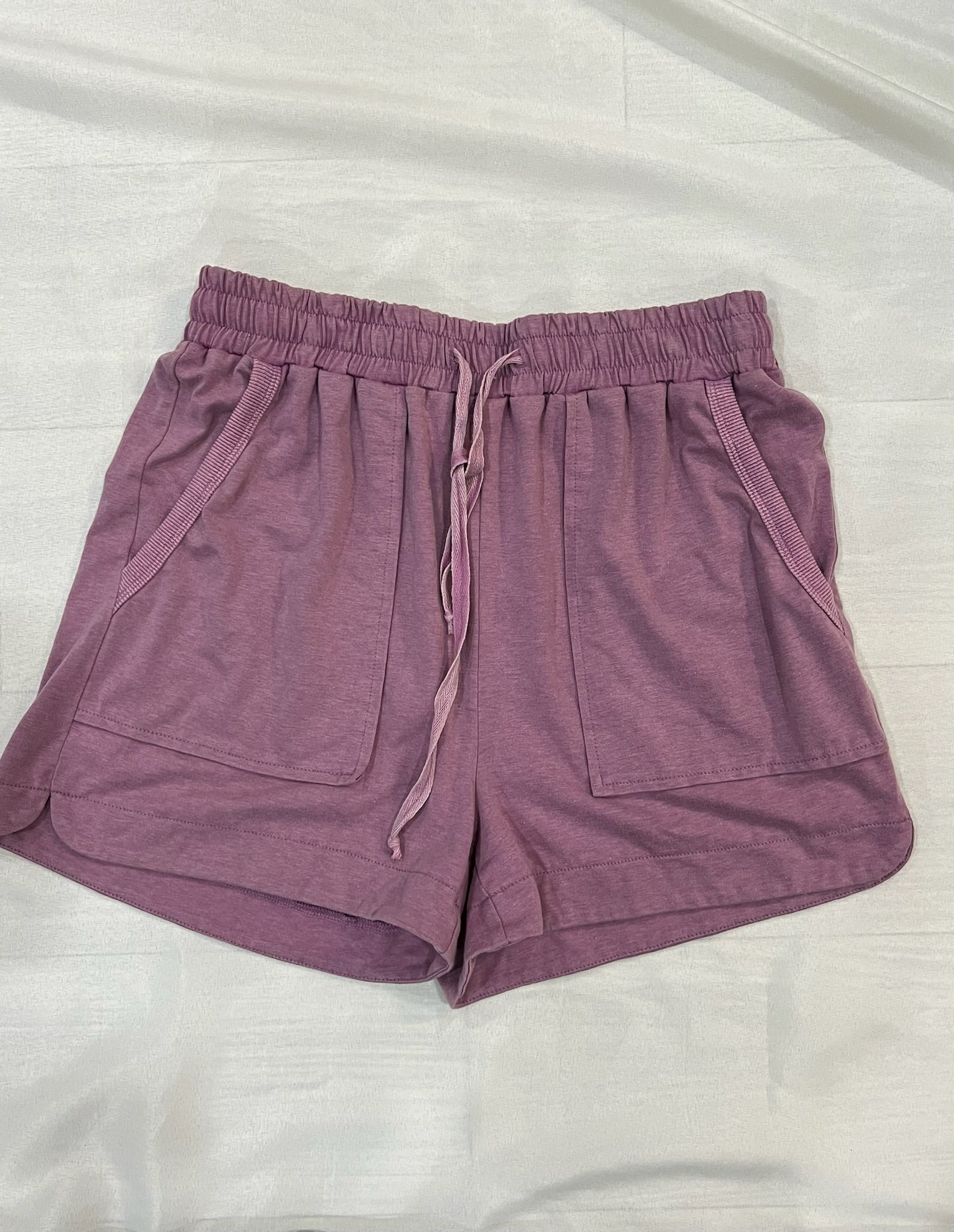 Women’s Shorts image 0
