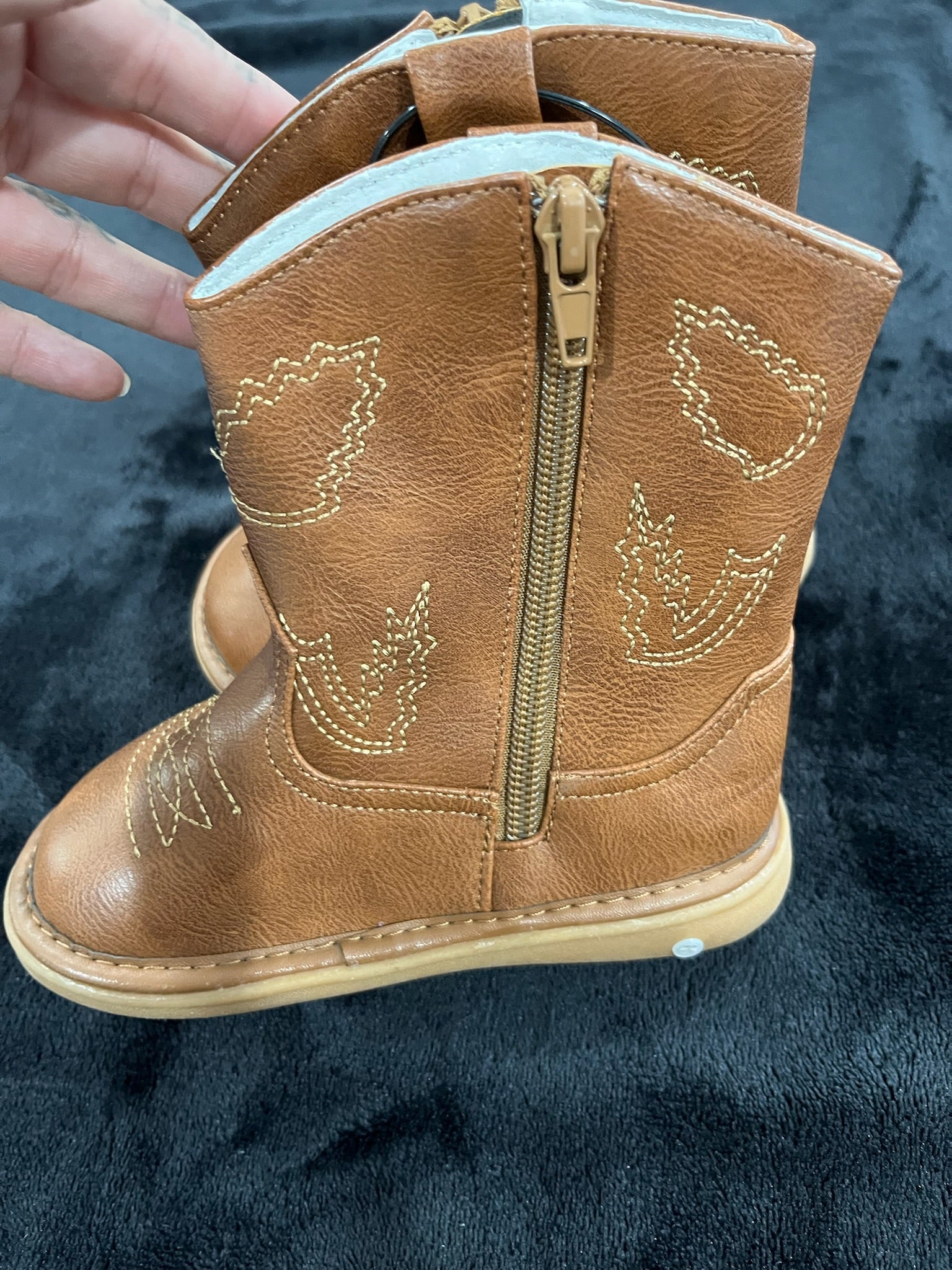 Boys Squeaky Brown Boots image 4
