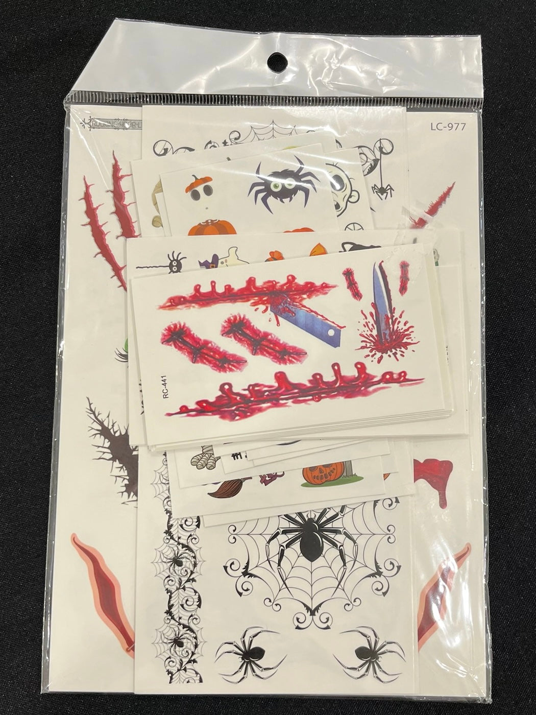 Pack Of 560 Halloween Tattoos  image 0