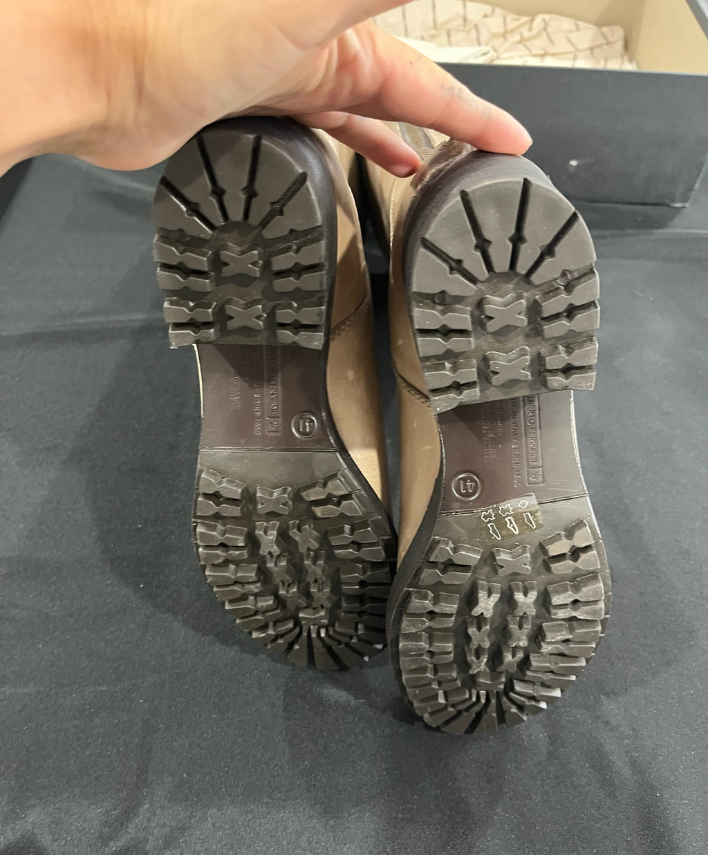 Women’s Tan Boots With Boot Stretcher Place Holder image 2