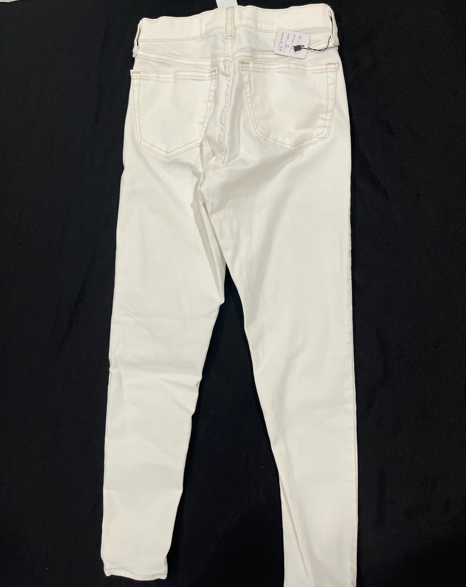 Women’s White Jeans image 3
