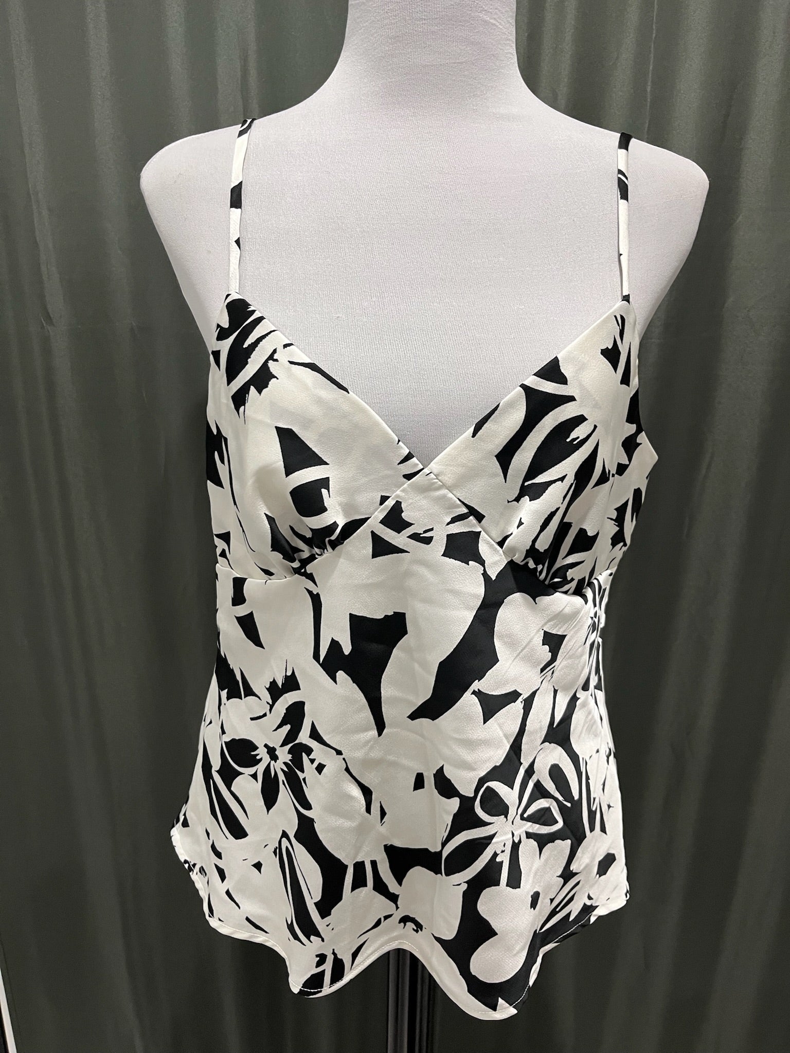 Women’s Black & White Tank Top image 0