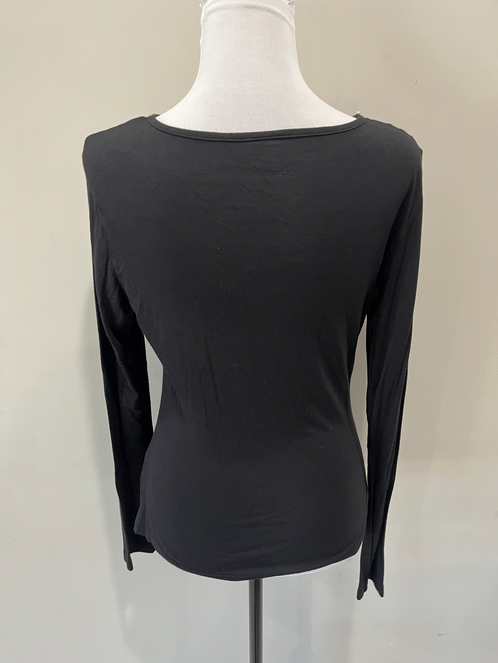 Women’s Black Long Sleeve  image 2