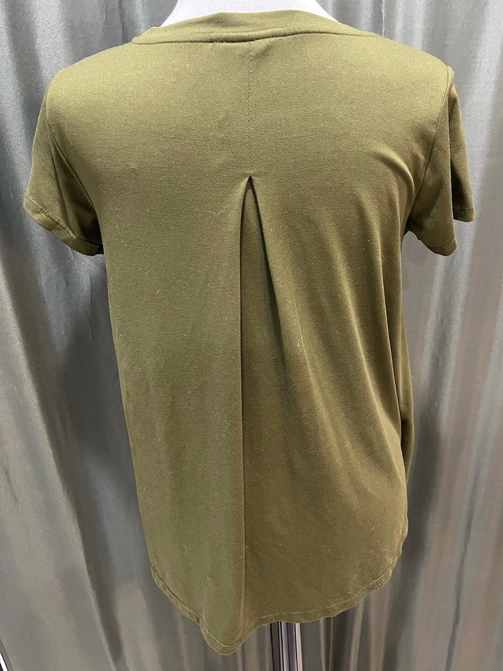 Green Shirt image 1