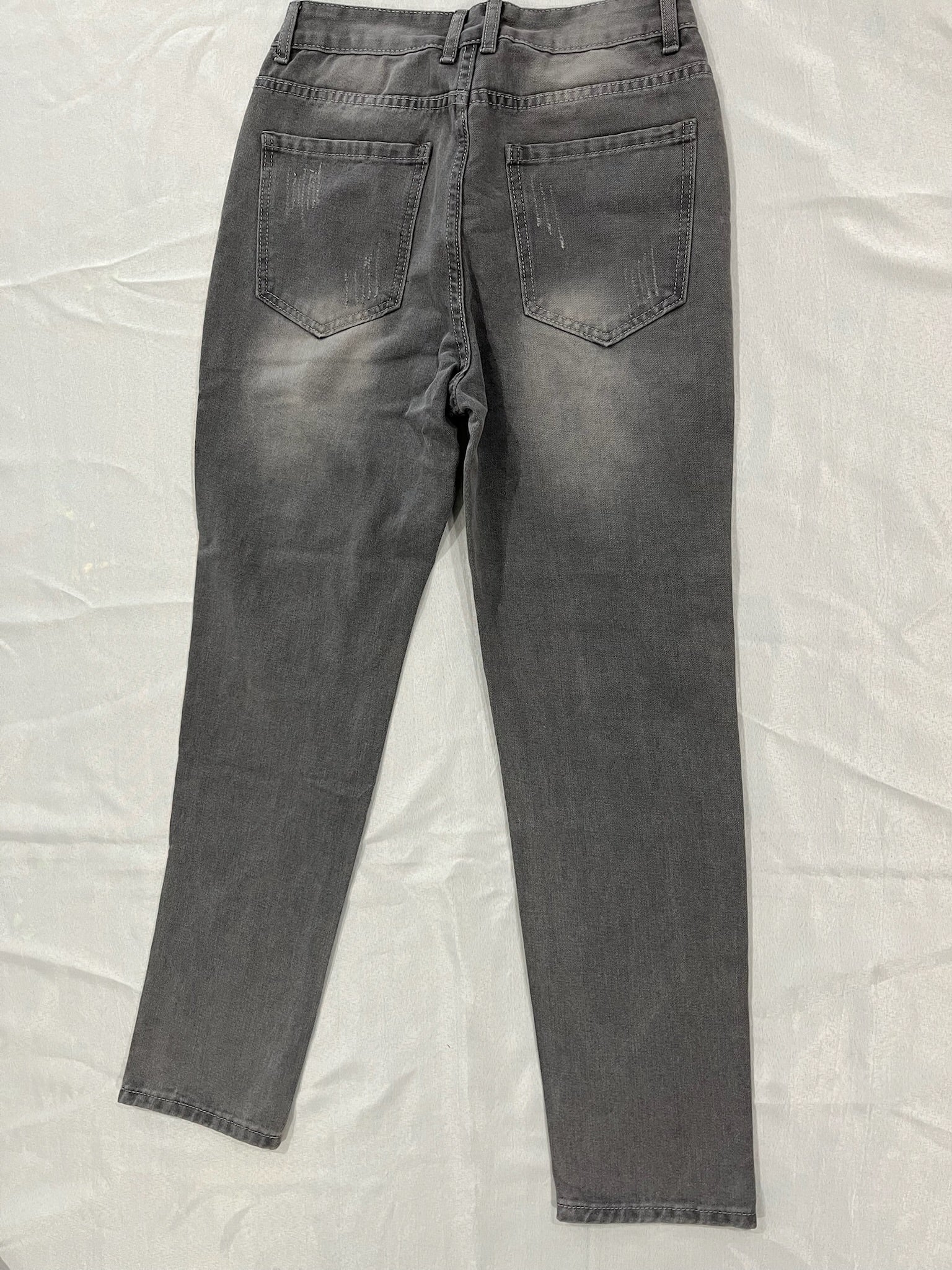 Women’s Star Ripped Jeans image 3