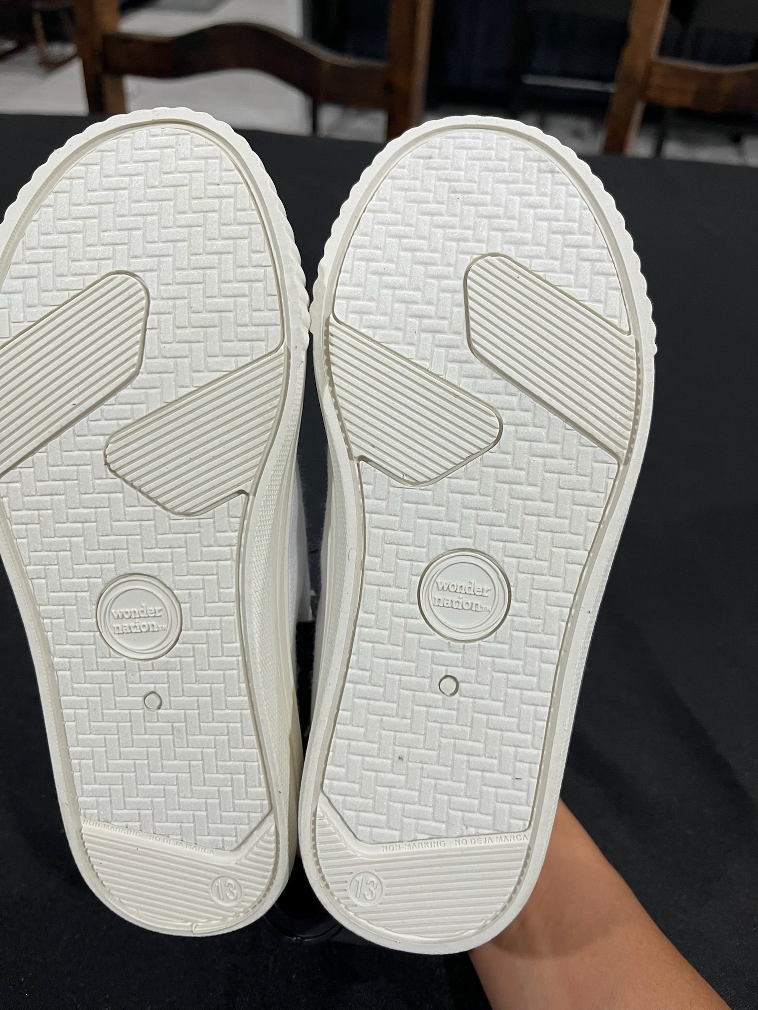 Girls Shoes image 2