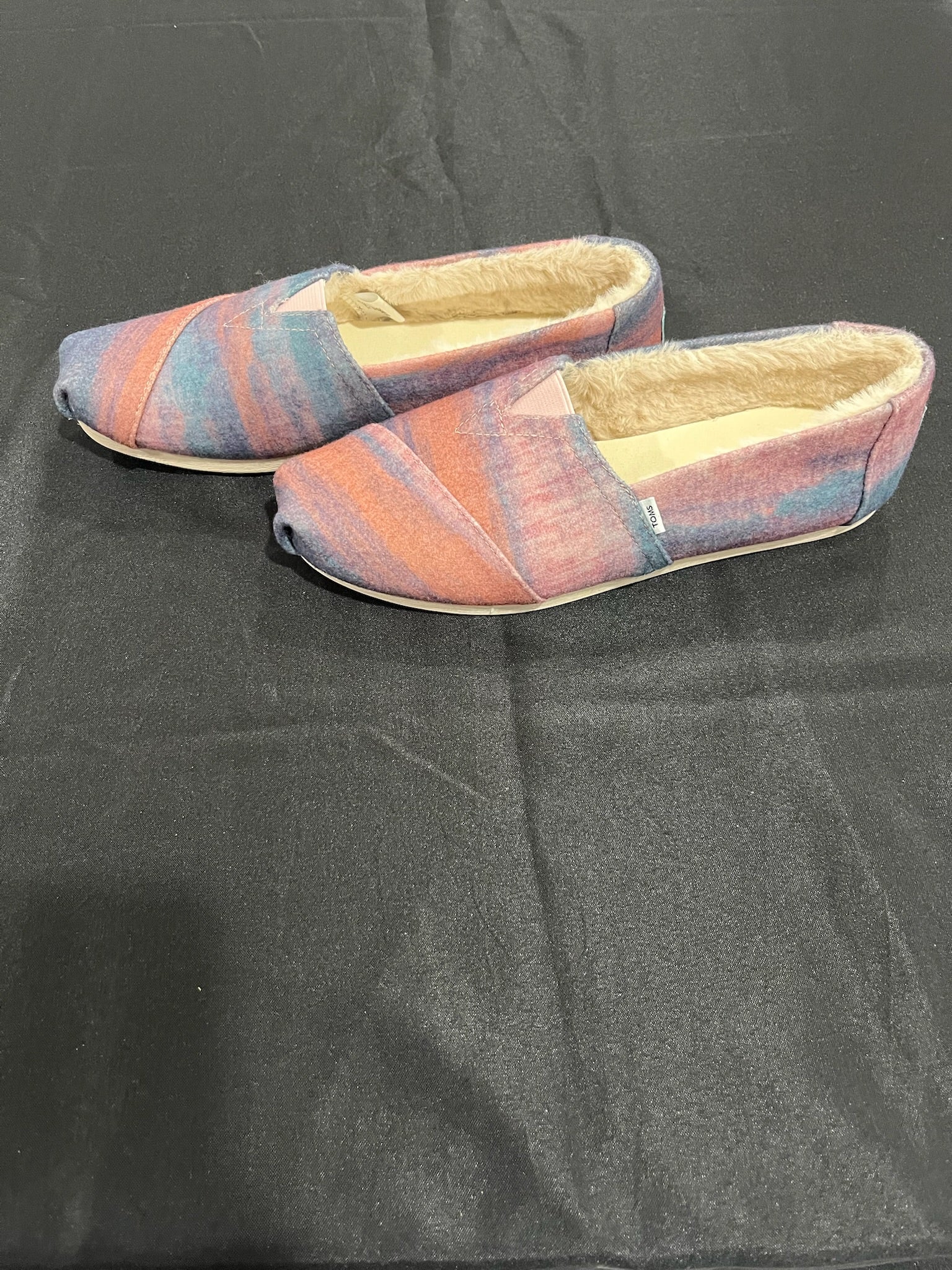Women Slip On Shoes image 3