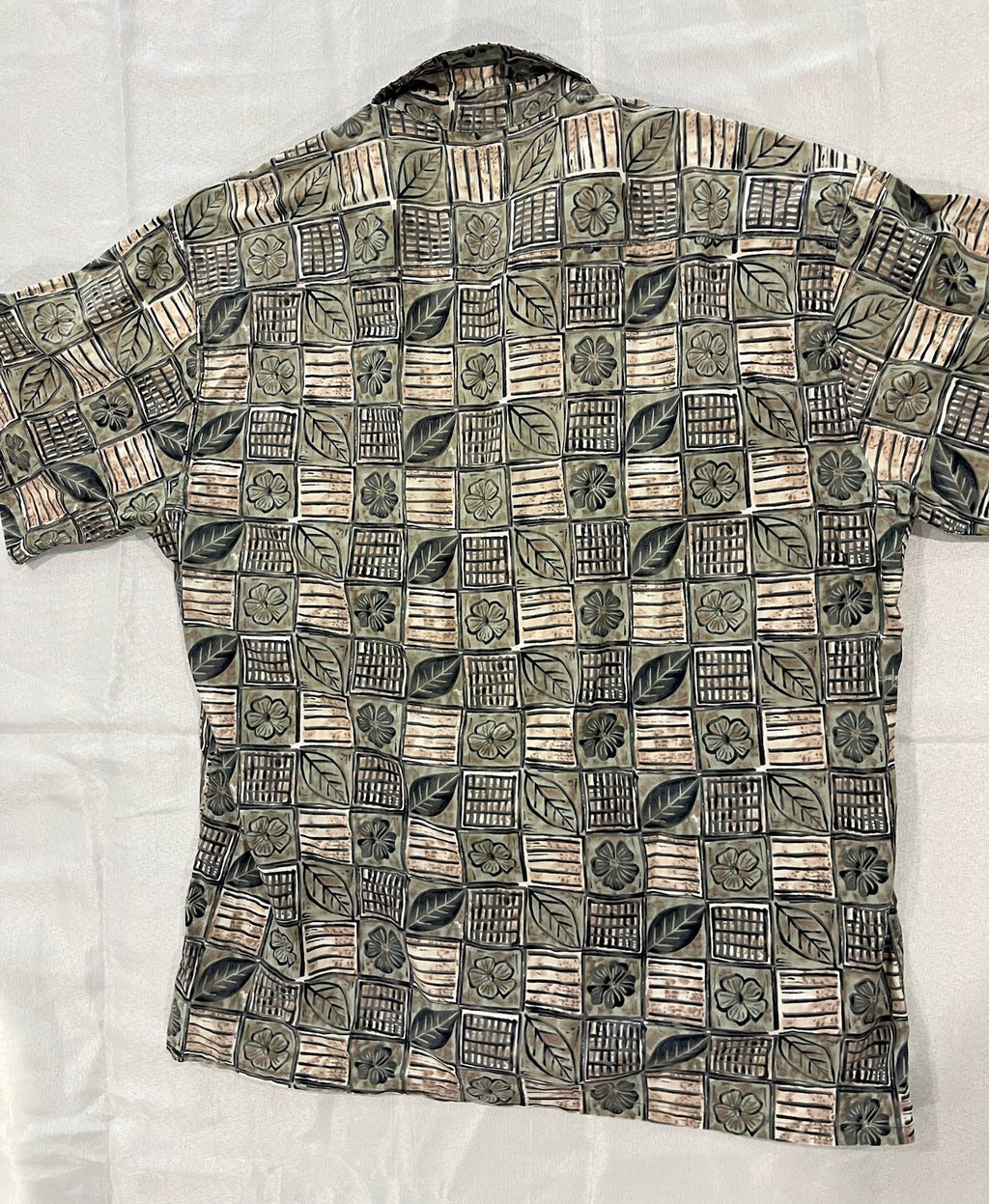 Men’s Green Button Up Shirt image 2