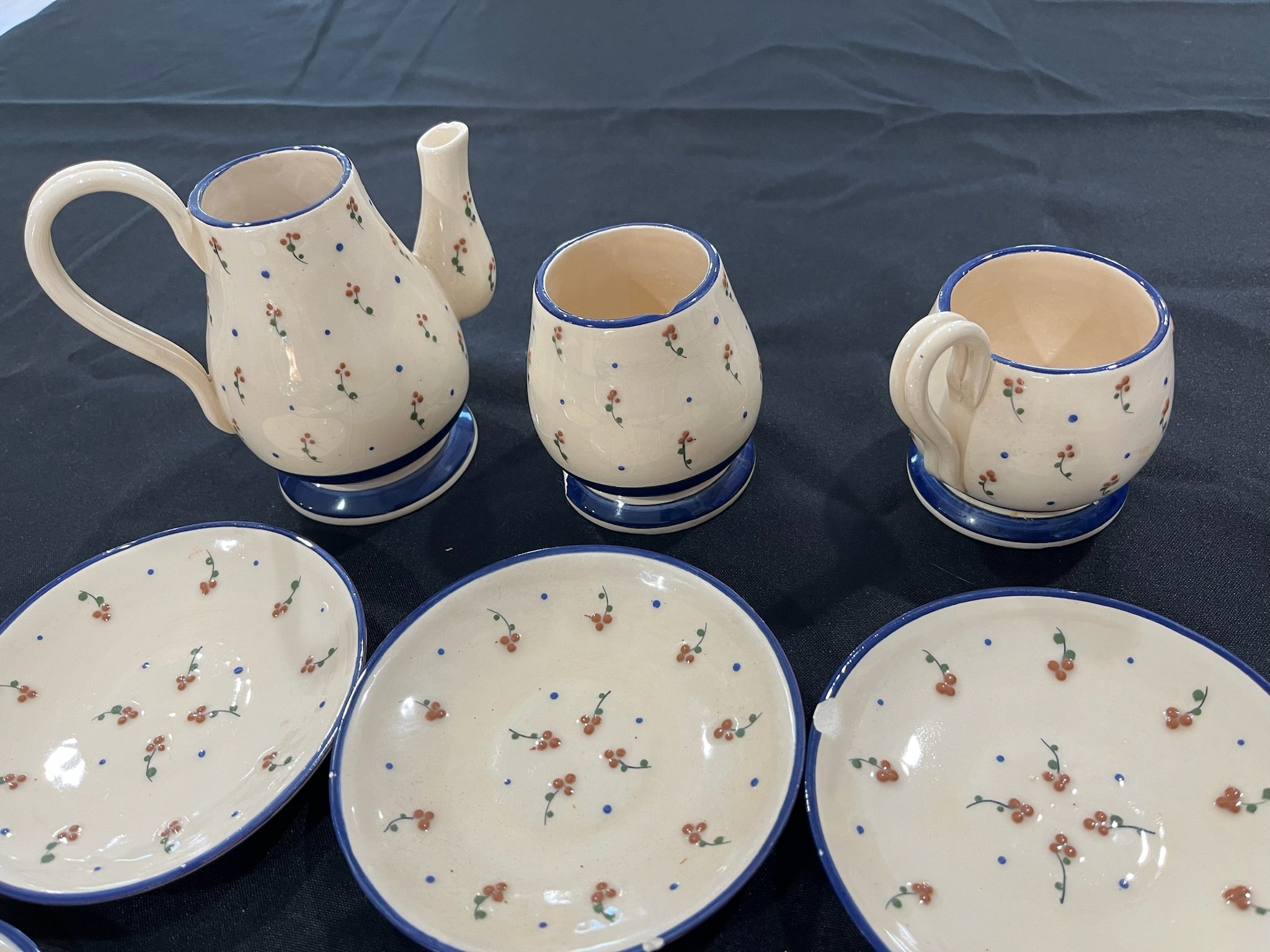 Nine Piece Ceramic Set image 1