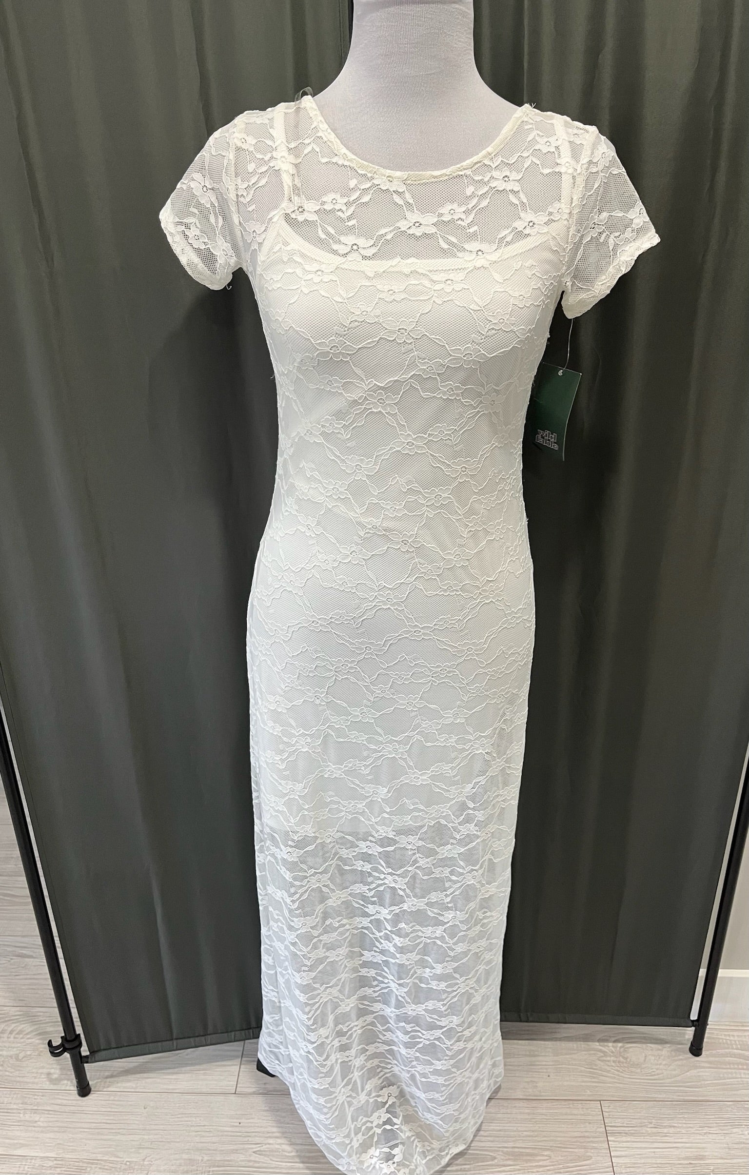 Women’s White Dress image 0