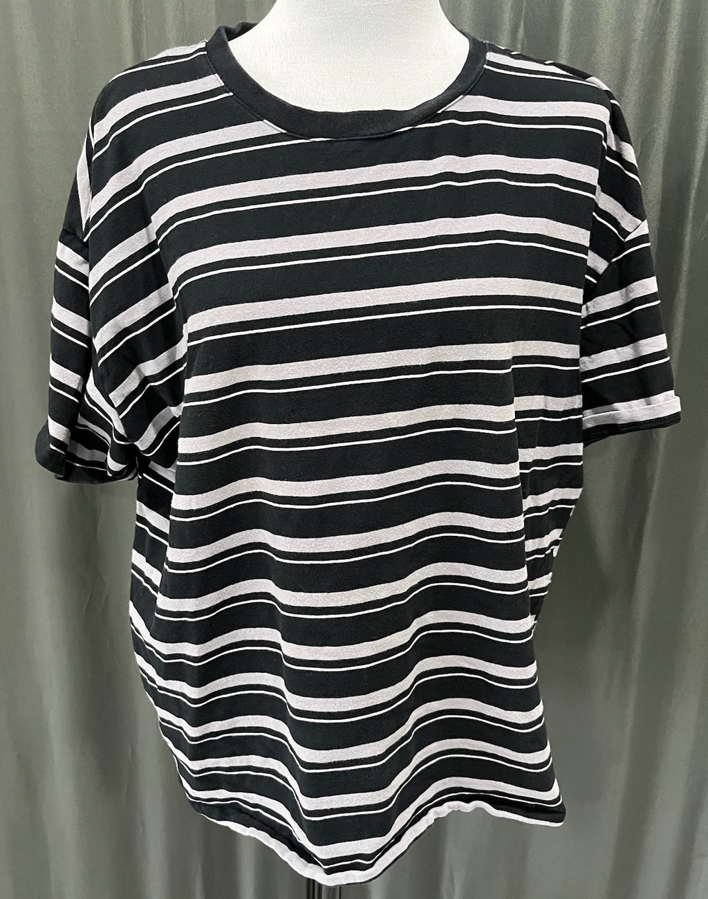 Women’s Striped Short Sleeve Shirt image 0