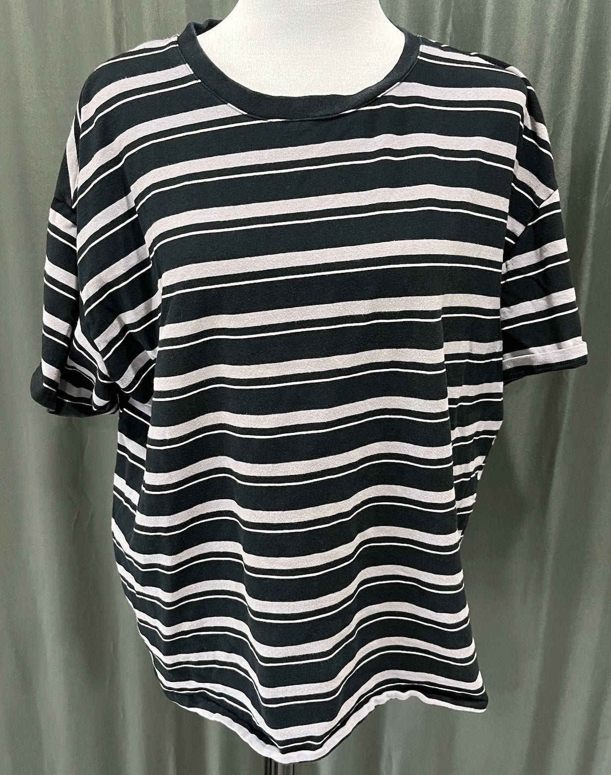 Women’s Striped Short Sleeve Shirt image 0