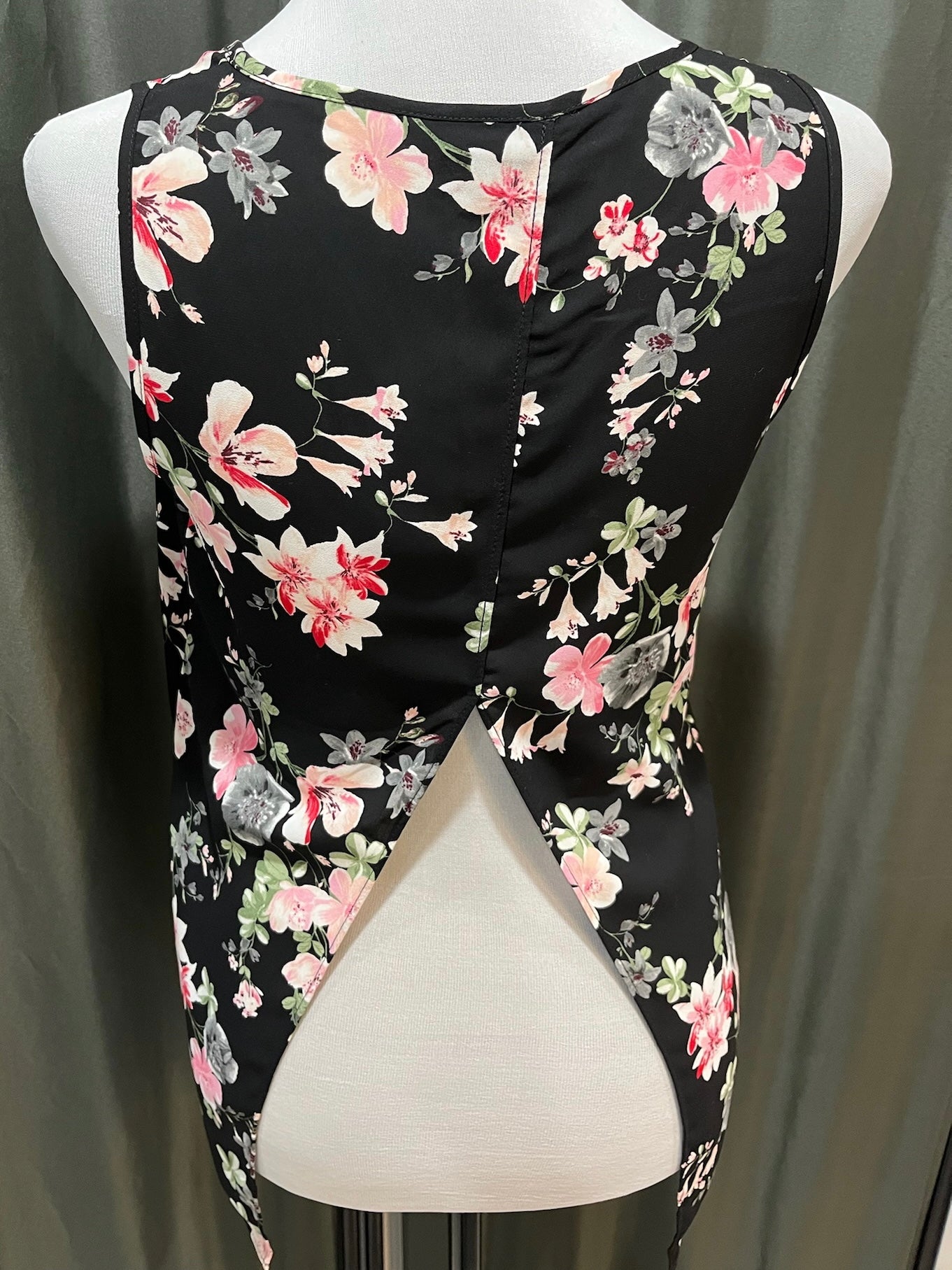Black Floral Top image 2