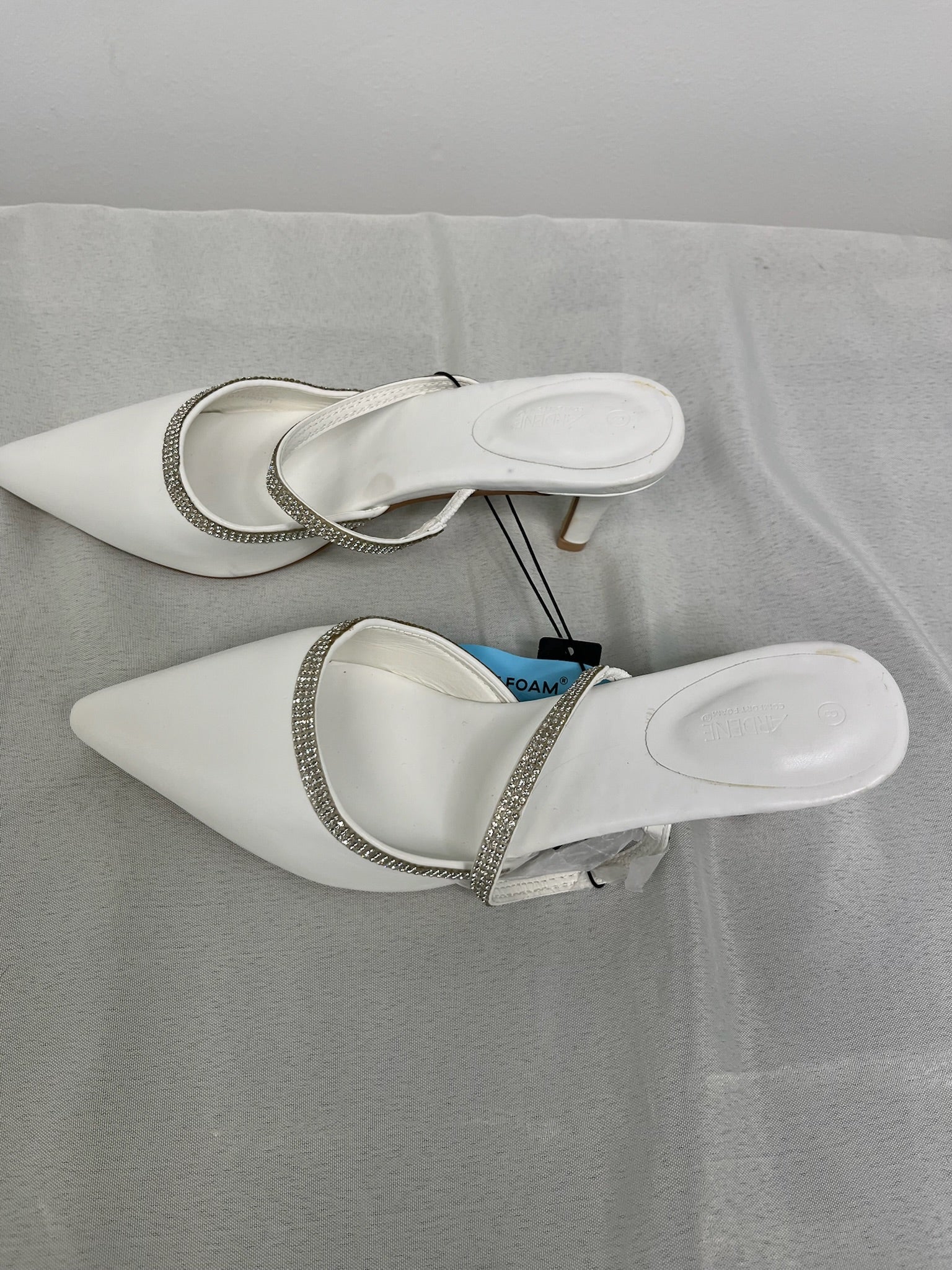 Women’s White Heels With Rhinestones image 4
