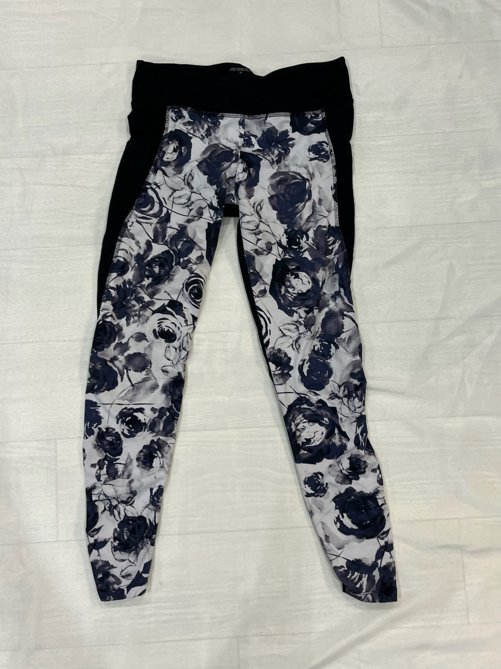 Women’s Floral Exercise Pants image 0